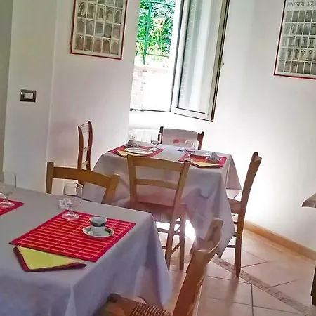 Porta Bazzano Bed & Breakfast 3*