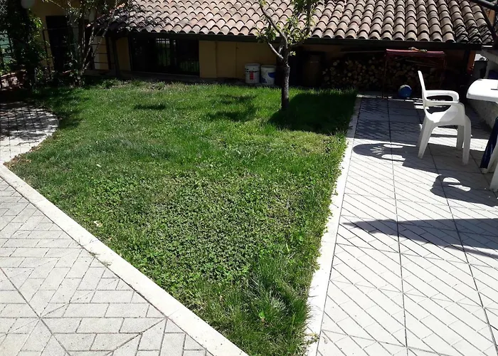 Oda ve Kahvaltı Porta Bazzano 3*